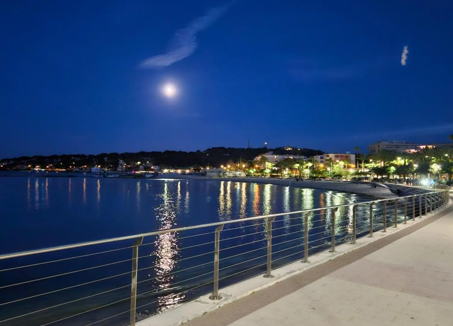 Appart 2 Pieces, Juan Les Pins, Plage 400 M, Parking Antibes France